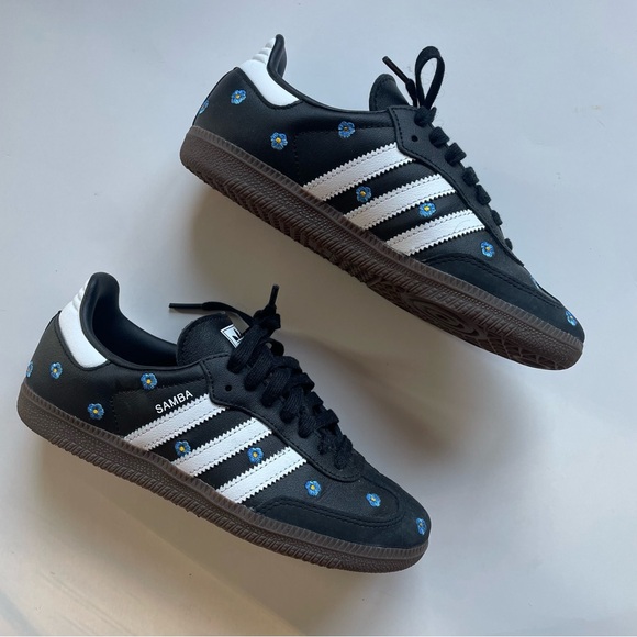 Adidas SAMBA OG Embroidered Flowers | US 5.5 (women's) - Picture 3 of 8